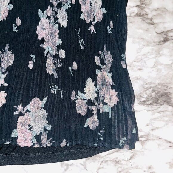 Maurices | Sleeveless Floral Blouse | Black | Women's | L - Picture 2 of 5